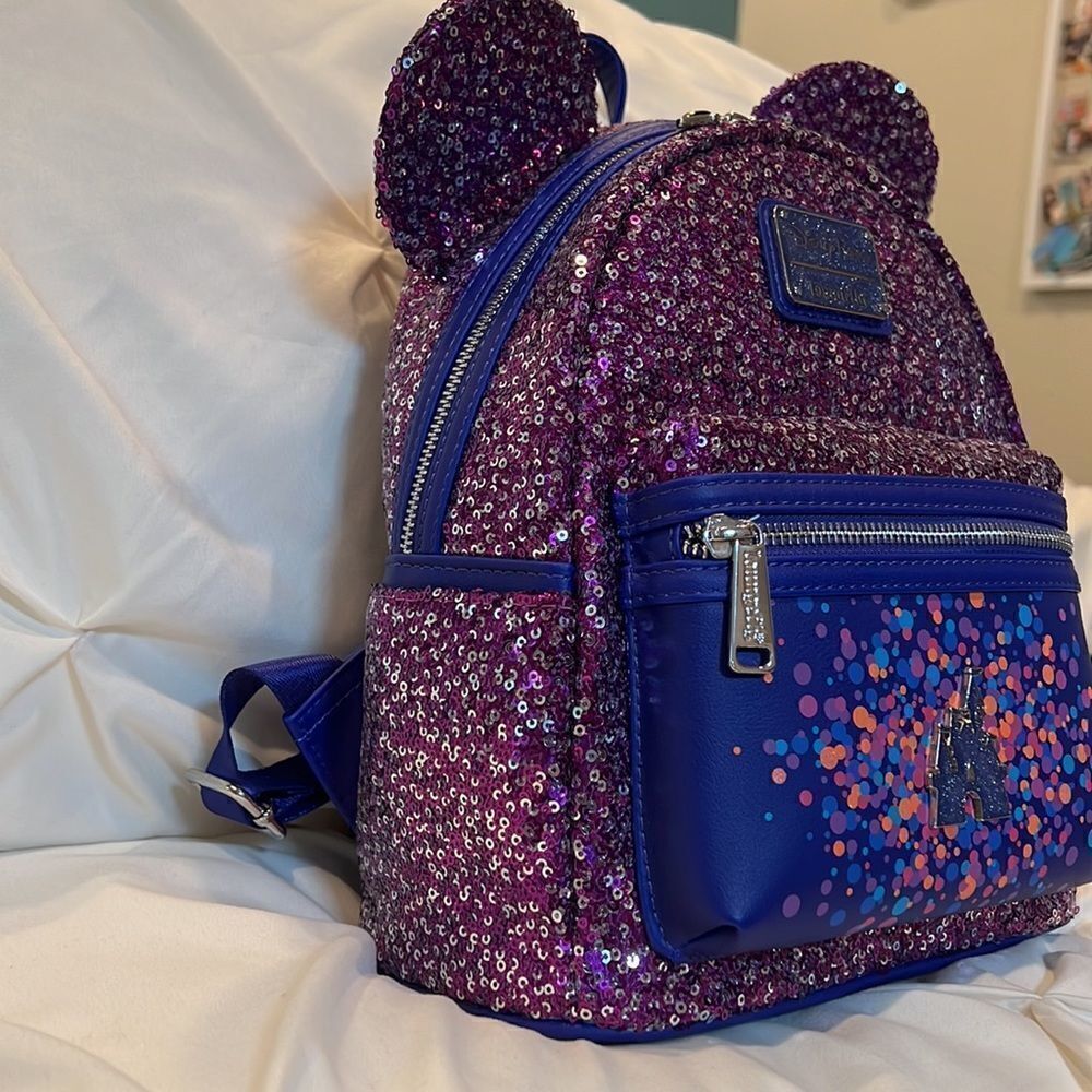 Loungefly Disneyland Paris 30th Anniversary Castle Sequin Backpack NWT - Picture 6 of 11